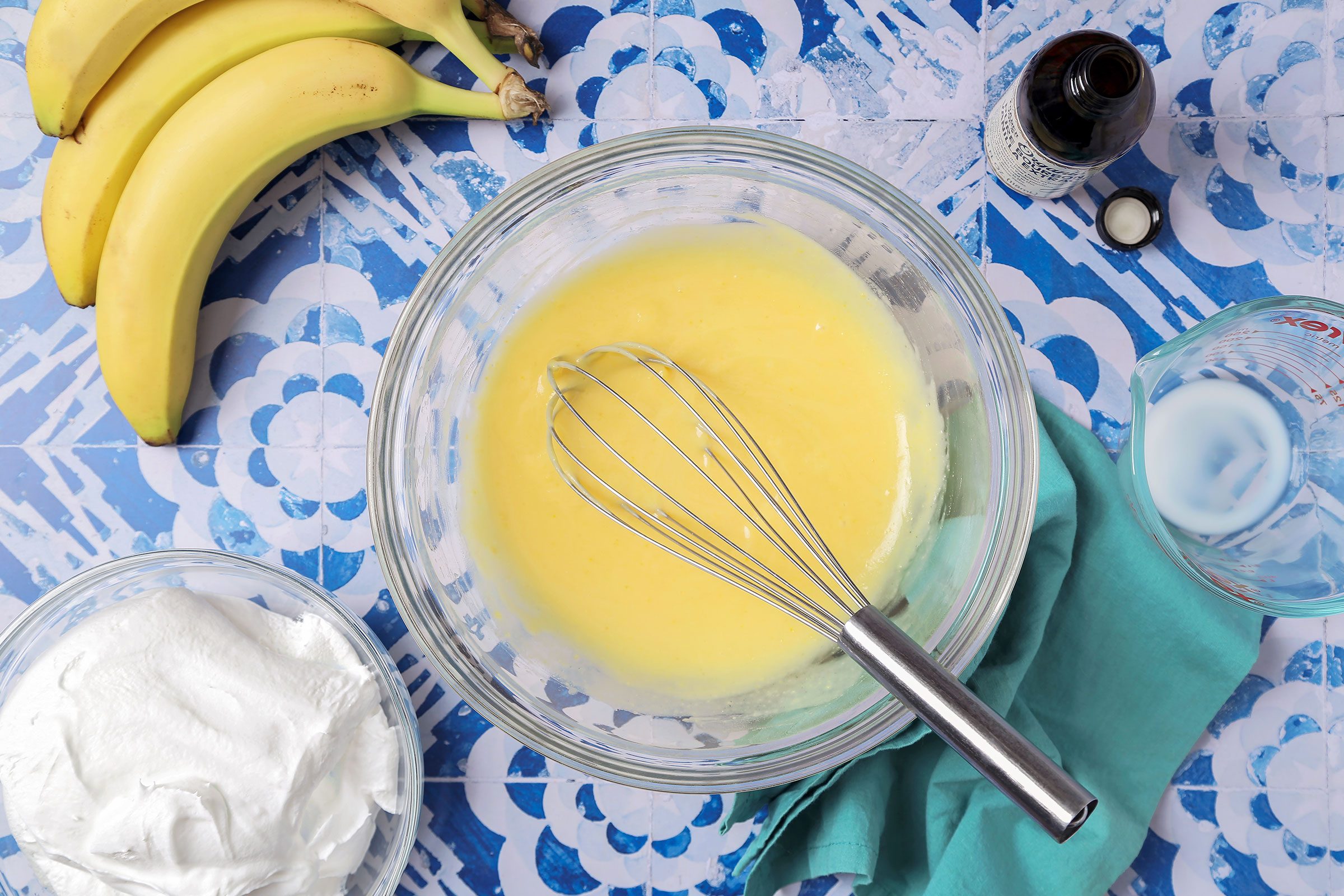 Whisked milk, pudding mix and vanilla in a large bowl