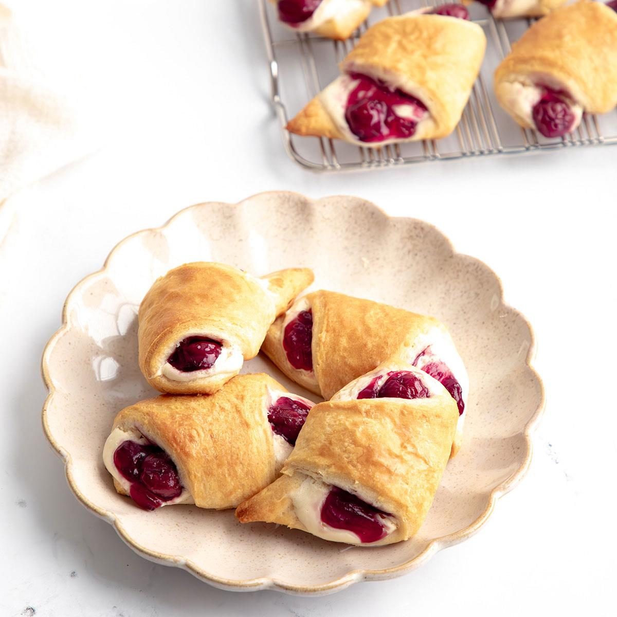 Crescent Rolls with Cherry Pie Filling