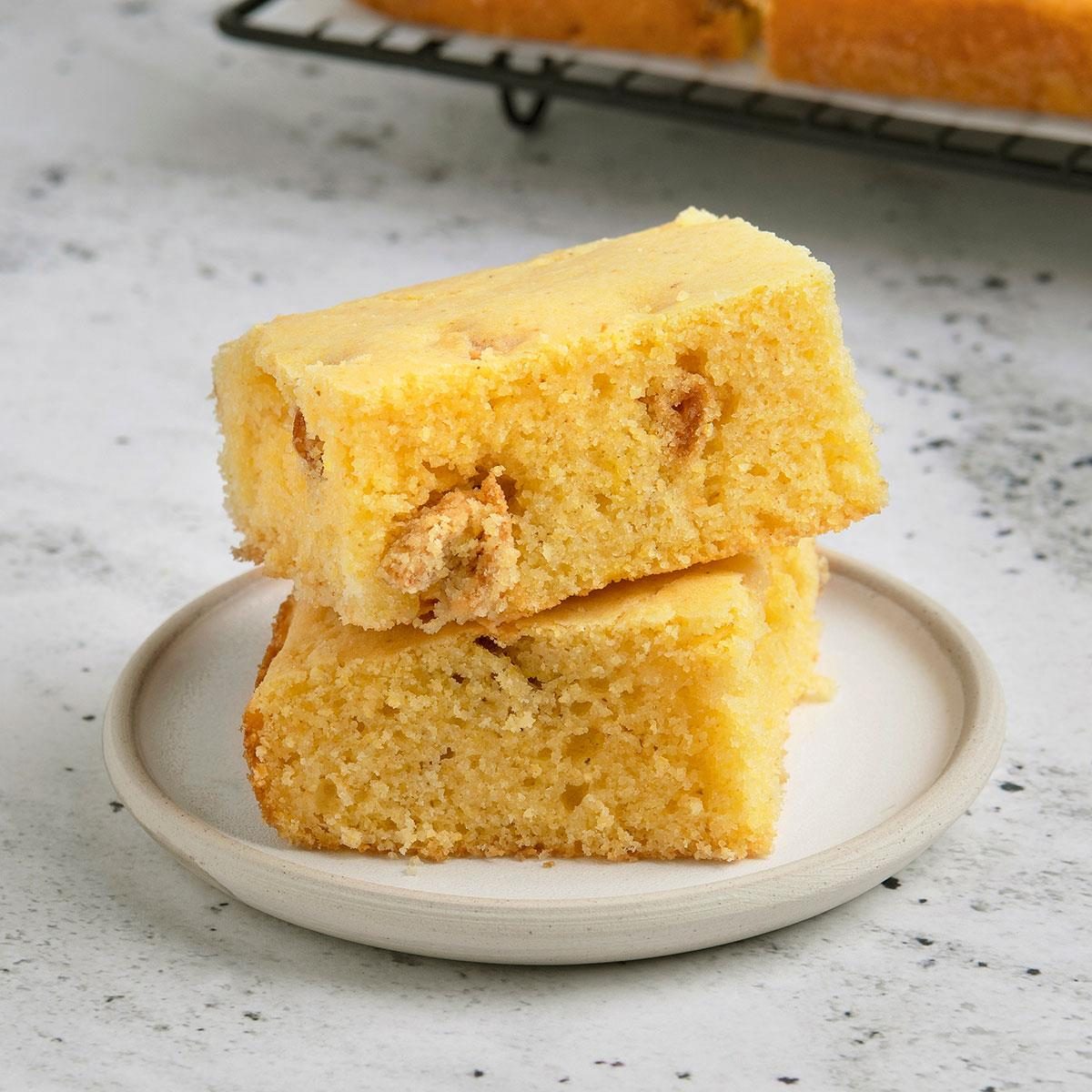 Cracklin’ Cornbread
