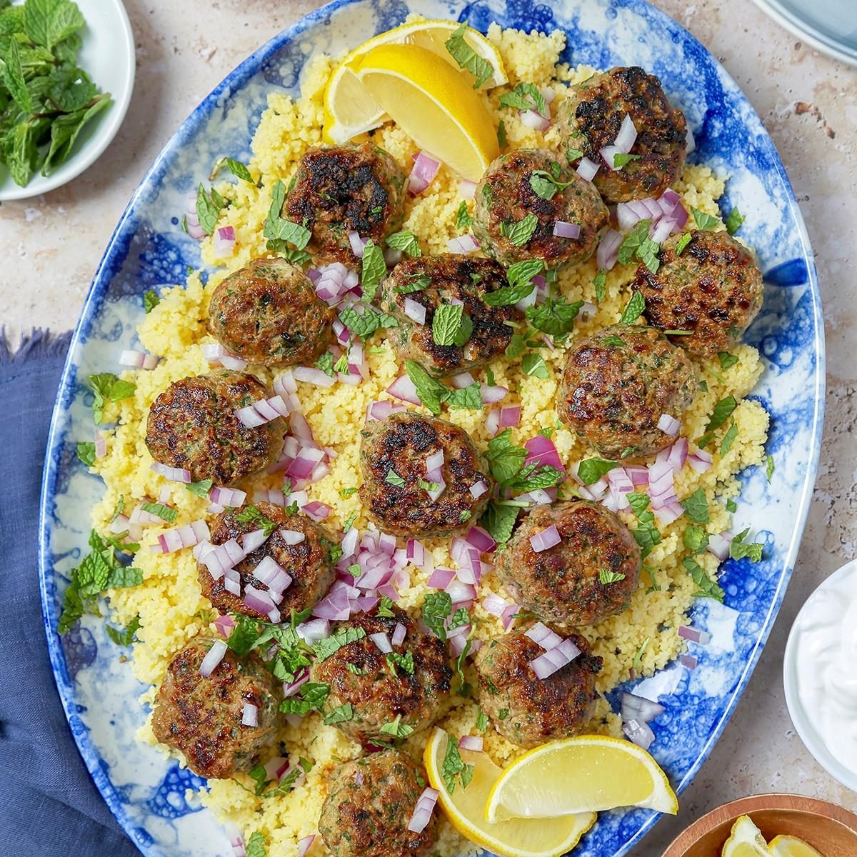 Mediterranean Kofta Meatballs Exps Tohd24 260489 Jonathanmelendez 07