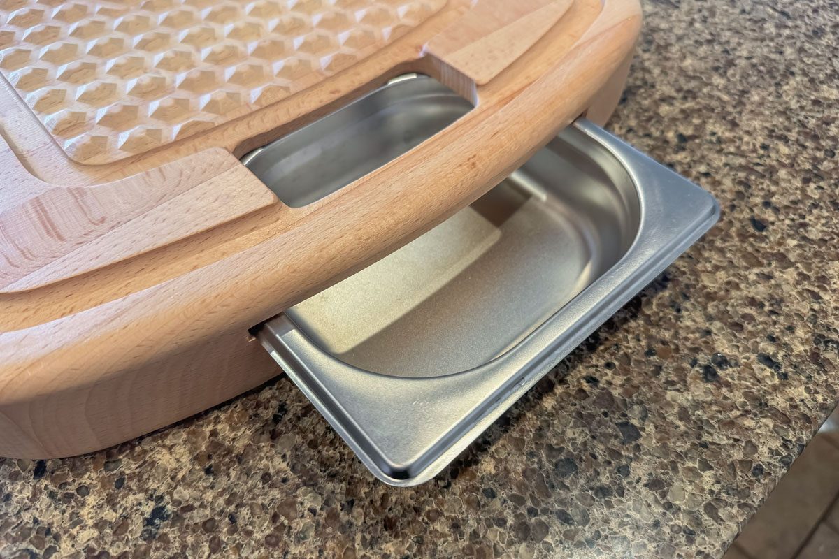 Hexclad Hybrid Carving & Cutting Board Removable Stainless Steel Tray