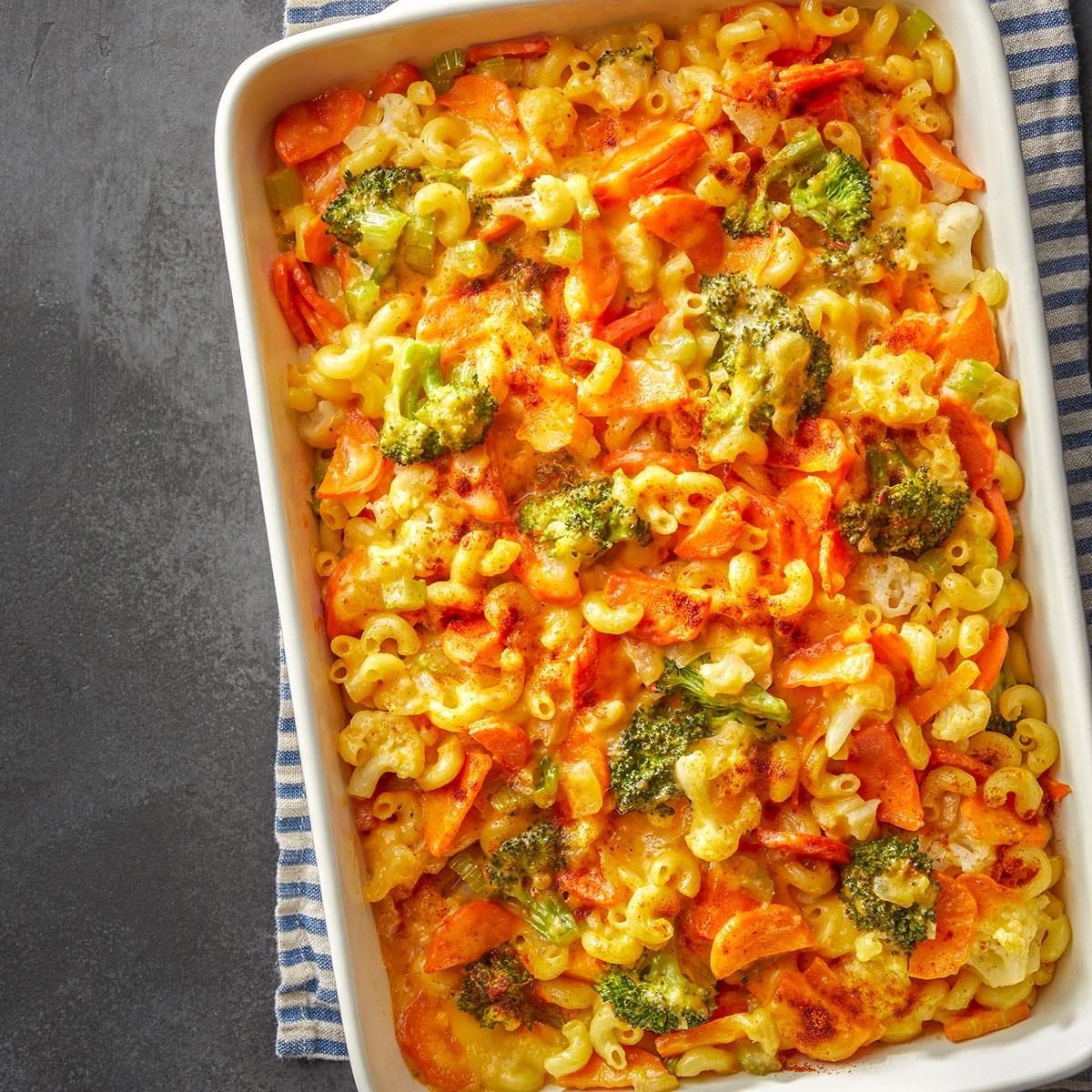 Veggie Macaroni Cheese Exps Tohwinter26 37151 Dr 02 06 02b