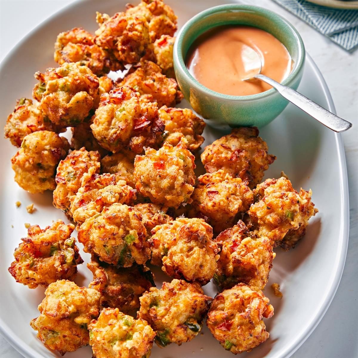 Deep Fried Conch Fritters Exps Tohcom25 279614 Dr 05 08 06b