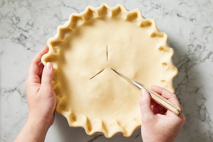 How To Prevent Soggy Pie Crust Ft25 279713 Ec 0429 6