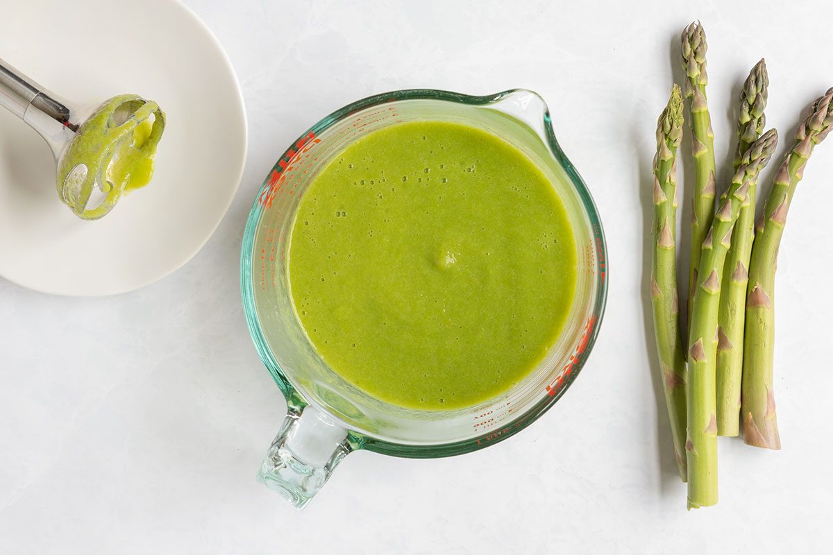 Asparagus sauce in a jar