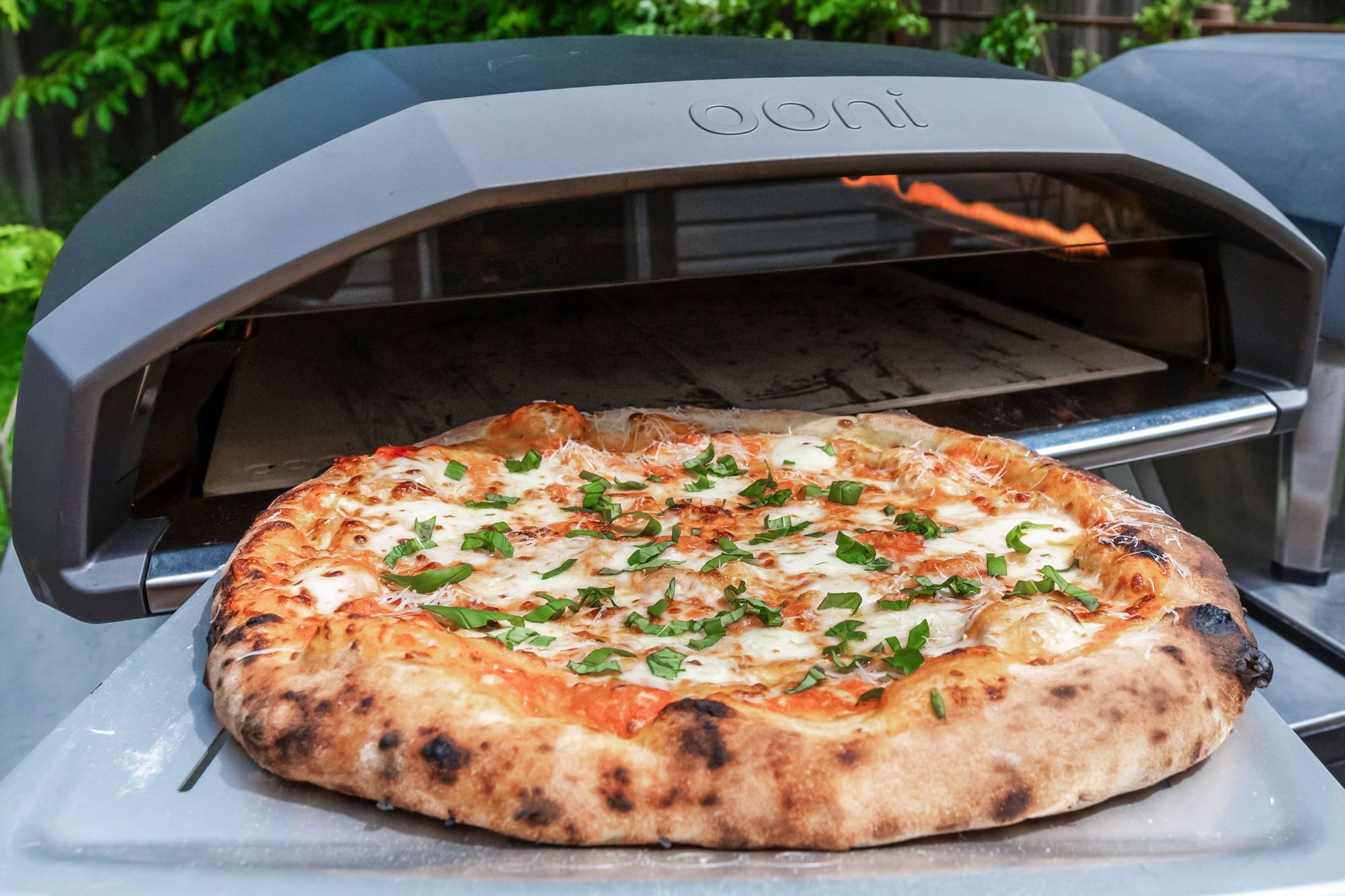 Ooni Koda 2 Pro Review: Our Expert’s Top Pizza Oven Option for Even Heat Distribution and Larger Pies