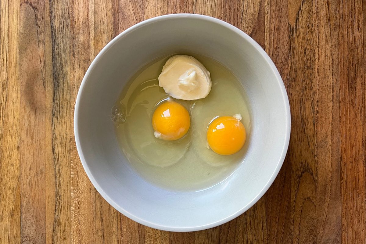 Jose Andres Microwave Omelet Step1