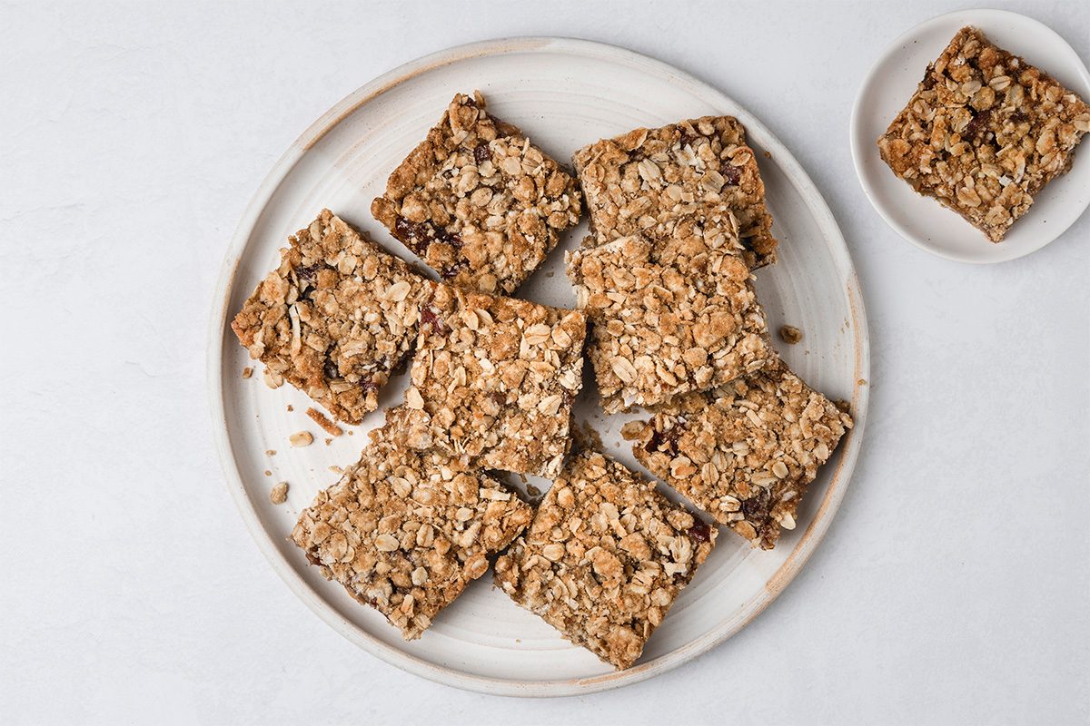 Rhubarb Oatmeal Bars Tohd25 31936 Christinema 7