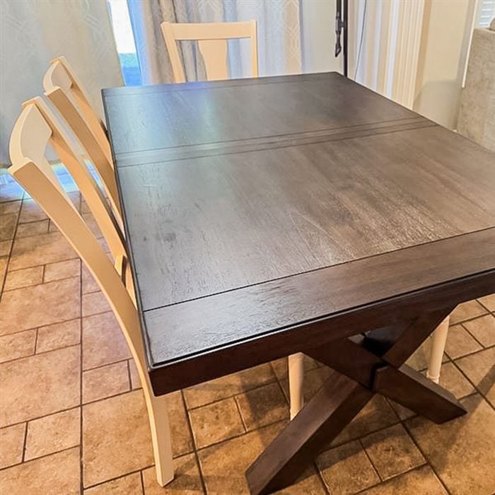 Danna Extendable Dining Table
