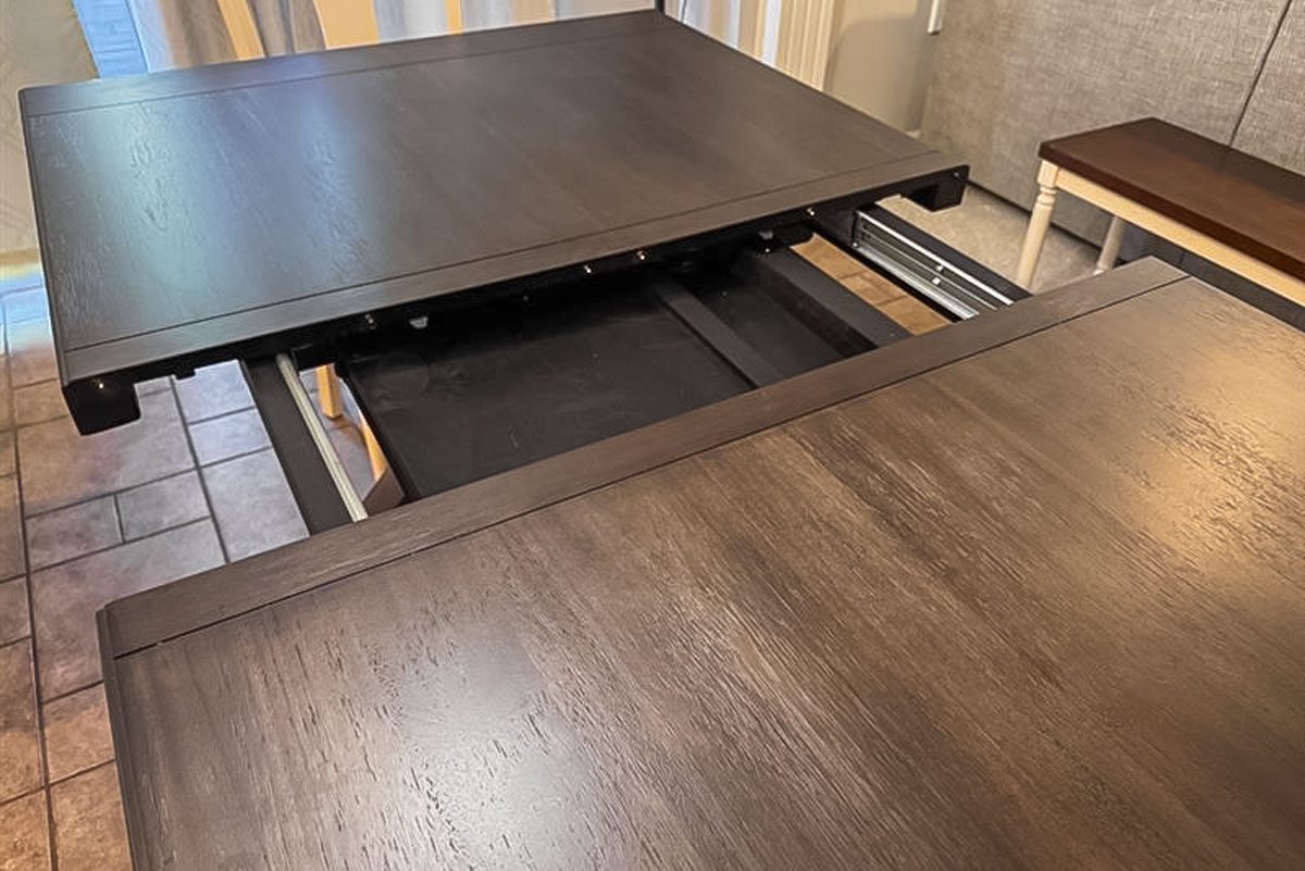 Danna Extendable Dining Table