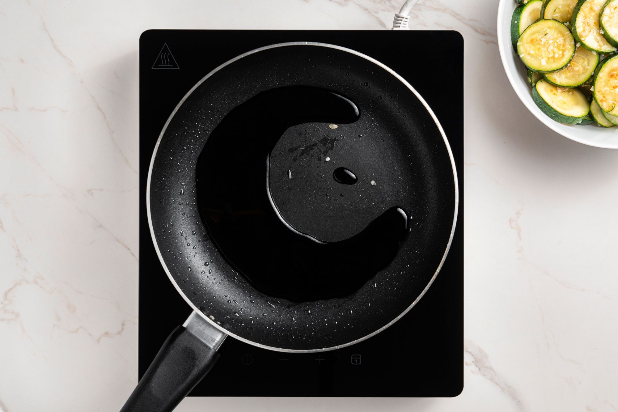 remove zuchhini and add vinegar to the pan