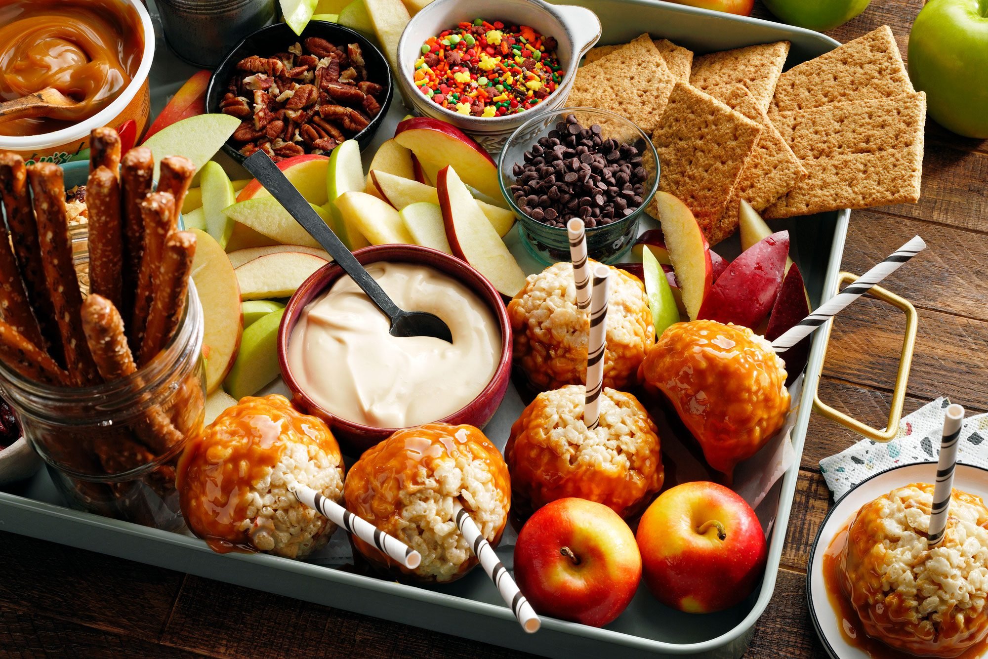 Caramel Apple Bar assorted in tray