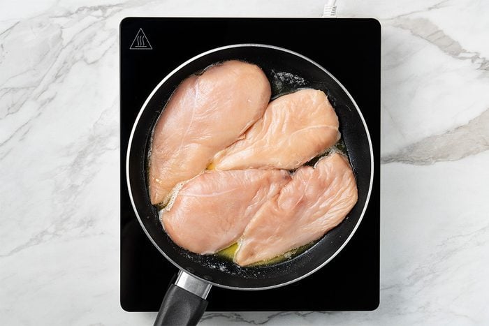 Chicken With Rosemary Sauce Tohd 44349 Shaileshkumar 01