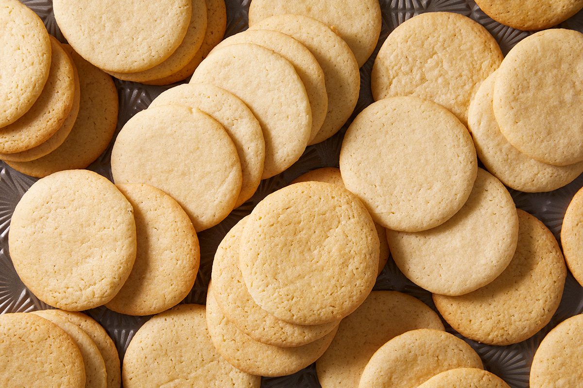 A close-up shows Crisp Sugar Cookies