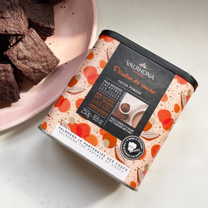 Gift Ideas For Bakers Valrhona Cocoa Powder Via Merchant