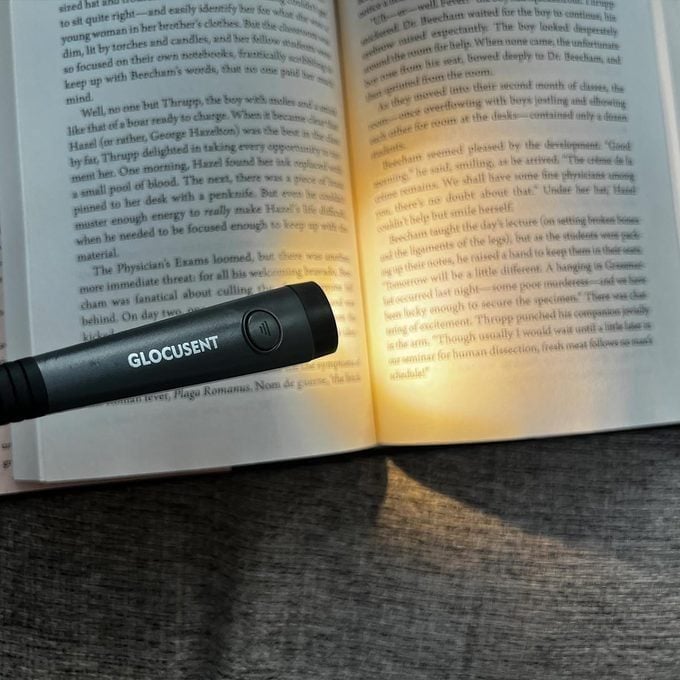 Rd Book Light Reina Galhea Rd.com Jvcrop