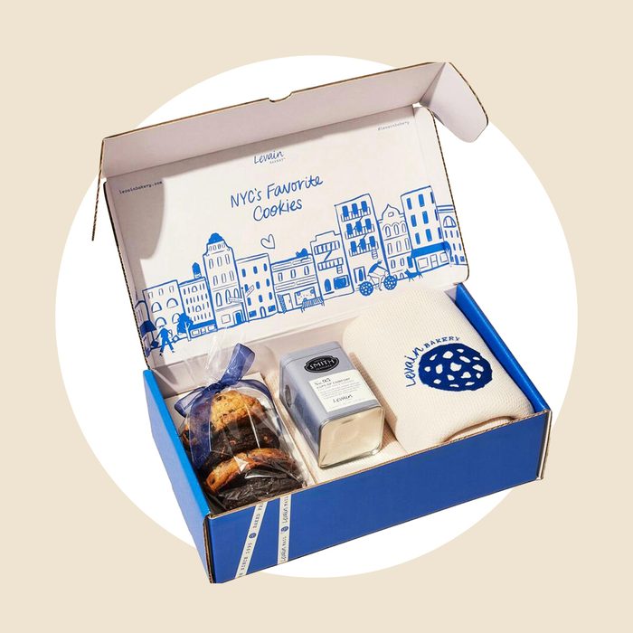 Comfort Cookies And Blanket Gift Set