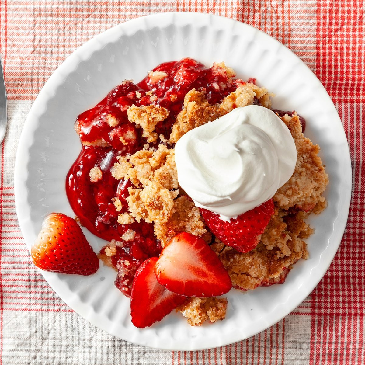 45 Easy-to-Make Dessert Recipes With 5 Ingredients (Or Less!)