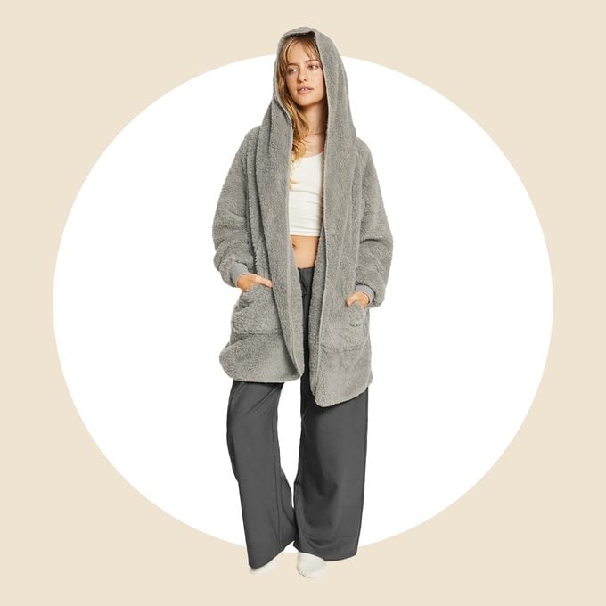 Shleepy Robe Via Unhide.us