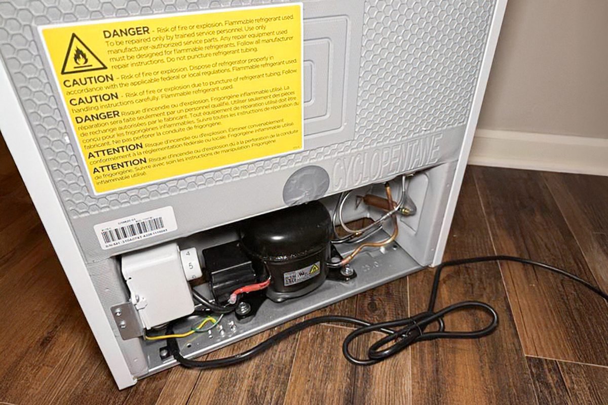 Midea Upright Freezer 